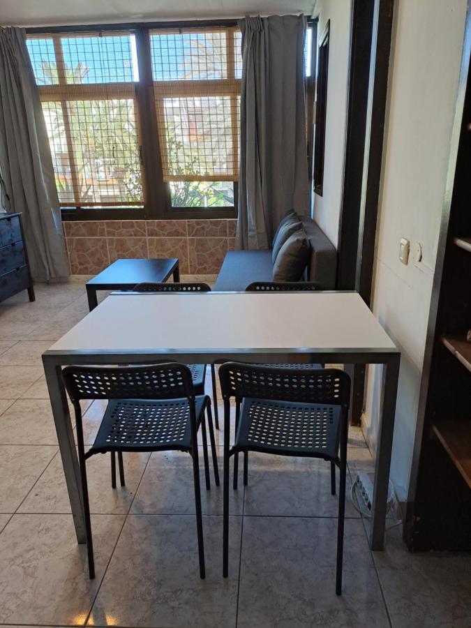 Primavera appartement tot 6 personen. Arona  Exteriör bild